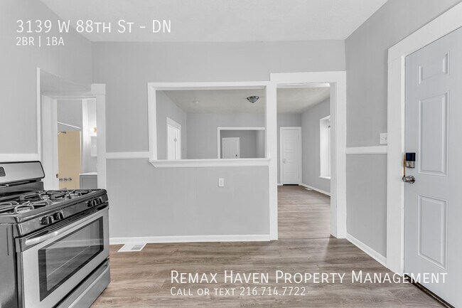 Building Photo - 3139 W 88th St