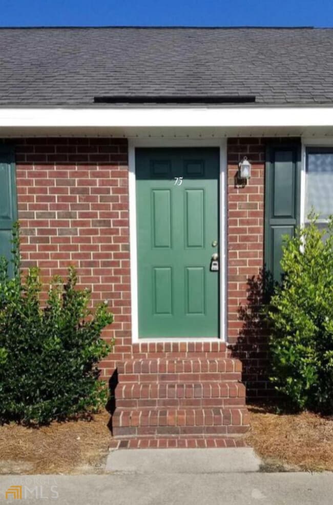 Primary Photo - 230 Lanier Dr