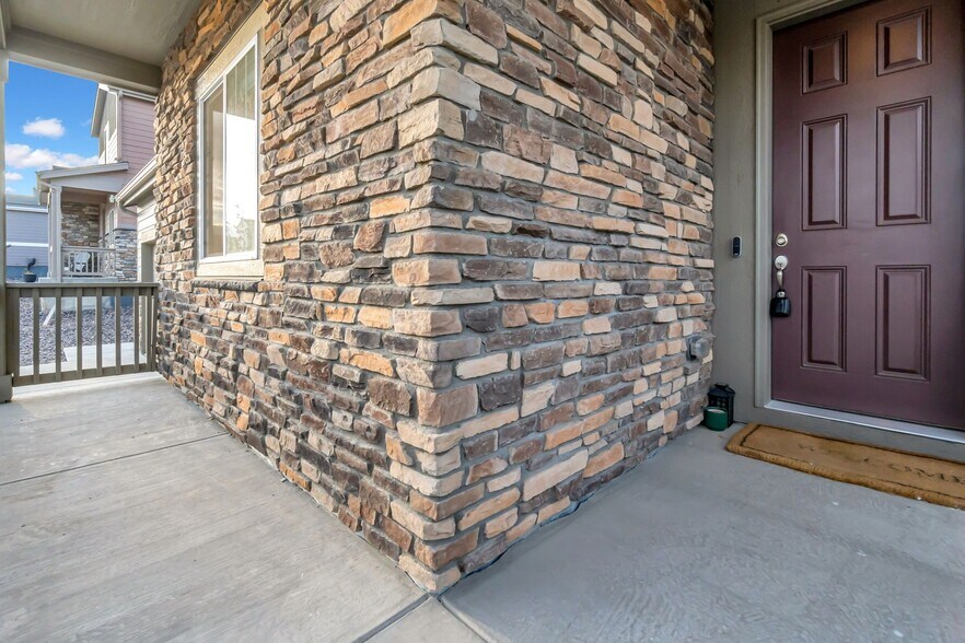Building Photo - 2299 Villageview Ln