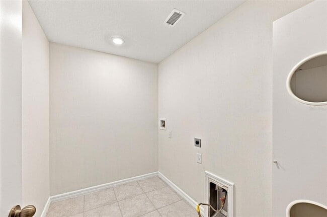 Building Photo - 9454 Channing Hill Dr