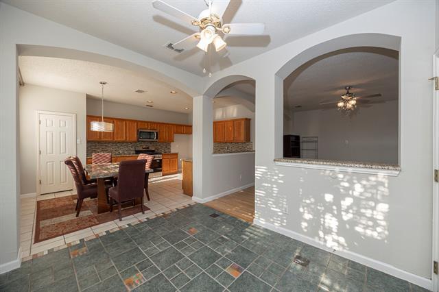Building Photo - 6405 Calloway Dr
