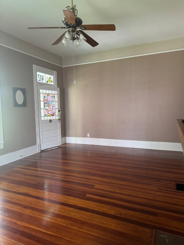 Building Photo - 412 SE Wenona Ave