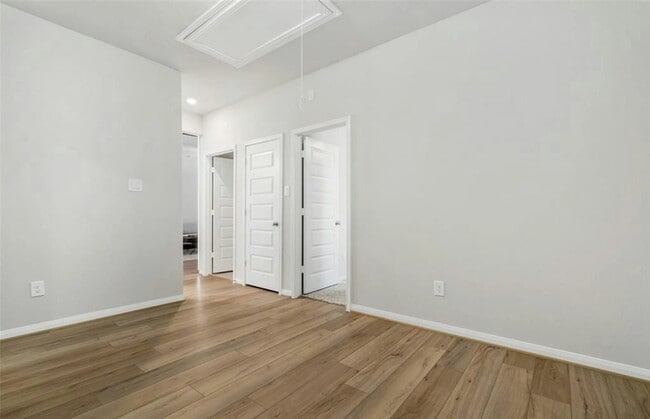 Building Photo - 205 Cresta Cv Ct