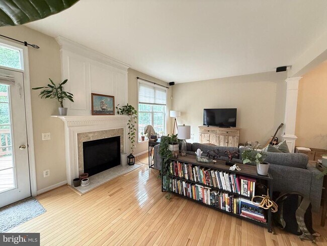 Building Photo - 13133 Rose Petal Cir