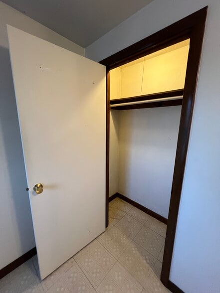 Building Photo - 111 W Hollis St