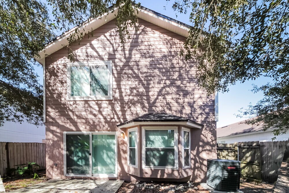 Building Photo - 9522 Chandon Dr