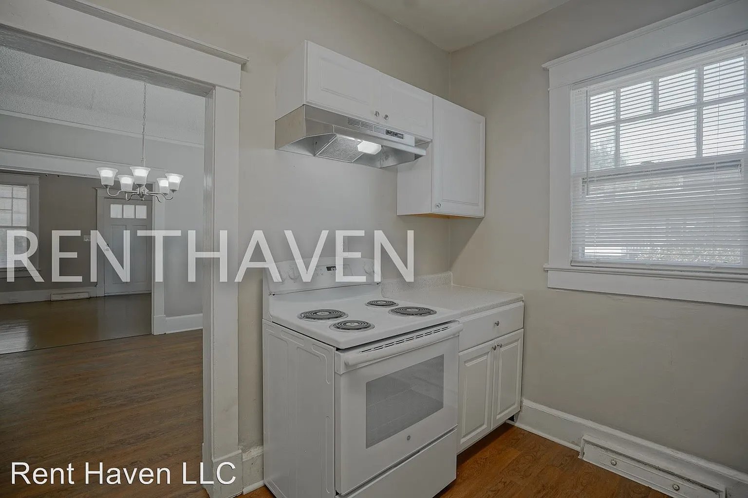 Building Photo - 4520 Colonial Dr