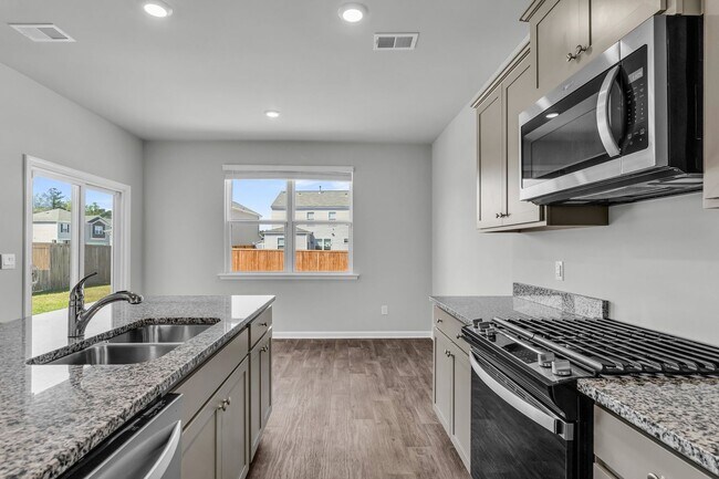 Building Photo - Beautiful 3 bedroom/3 bathroom two story home available in Cane Bay!