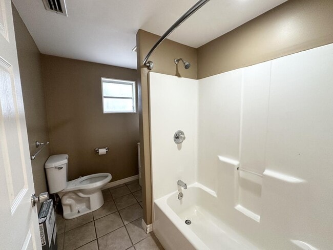 Building Photo - 6039 Corson Ave