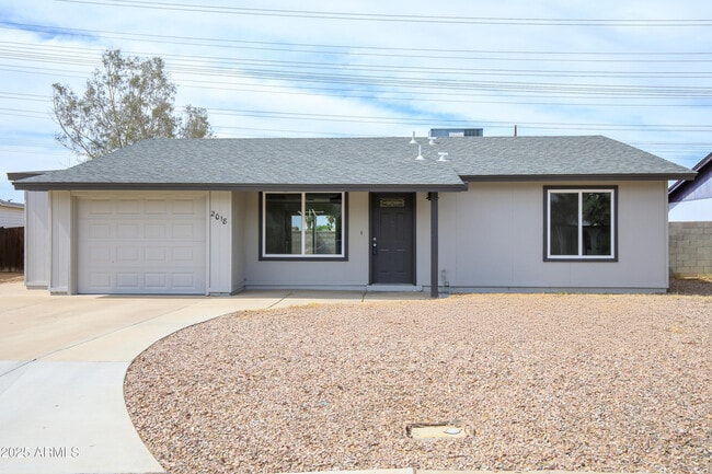 Building Photo - 2018 W Western Dr