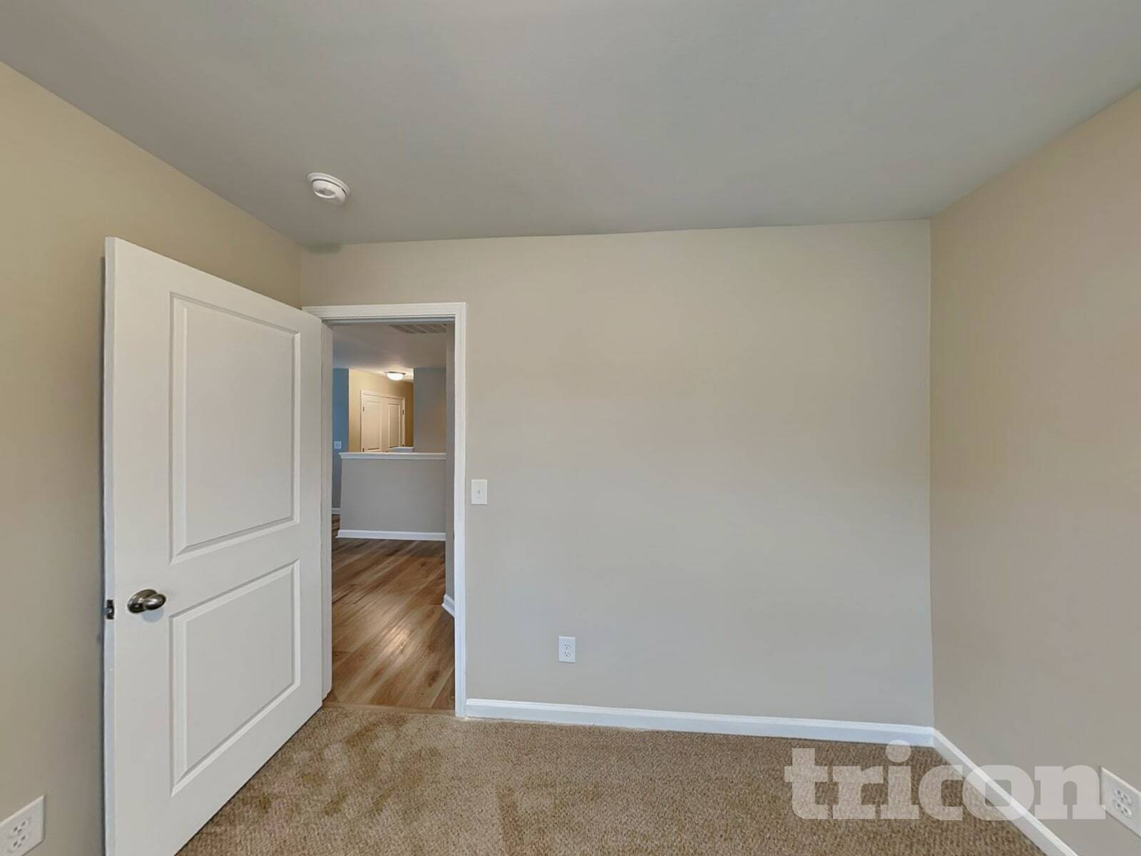 Building Photo - 2275 Wentworth Park Dr