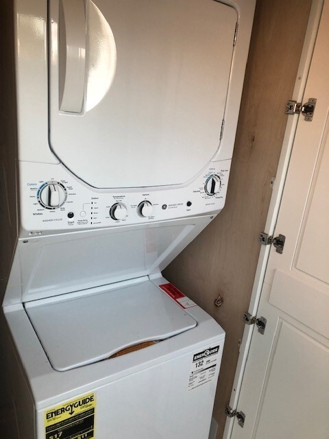 Building Photo - Calle Violeta