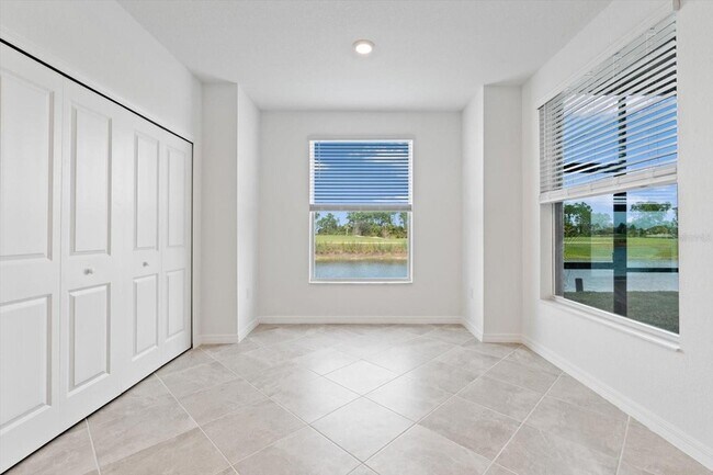 Building Photo - 12440 Wellen Golf St