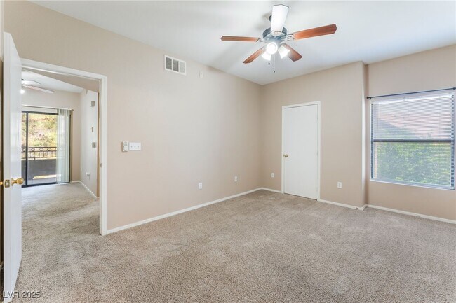 Building Photo - 8250 N Grand Canyon Dr