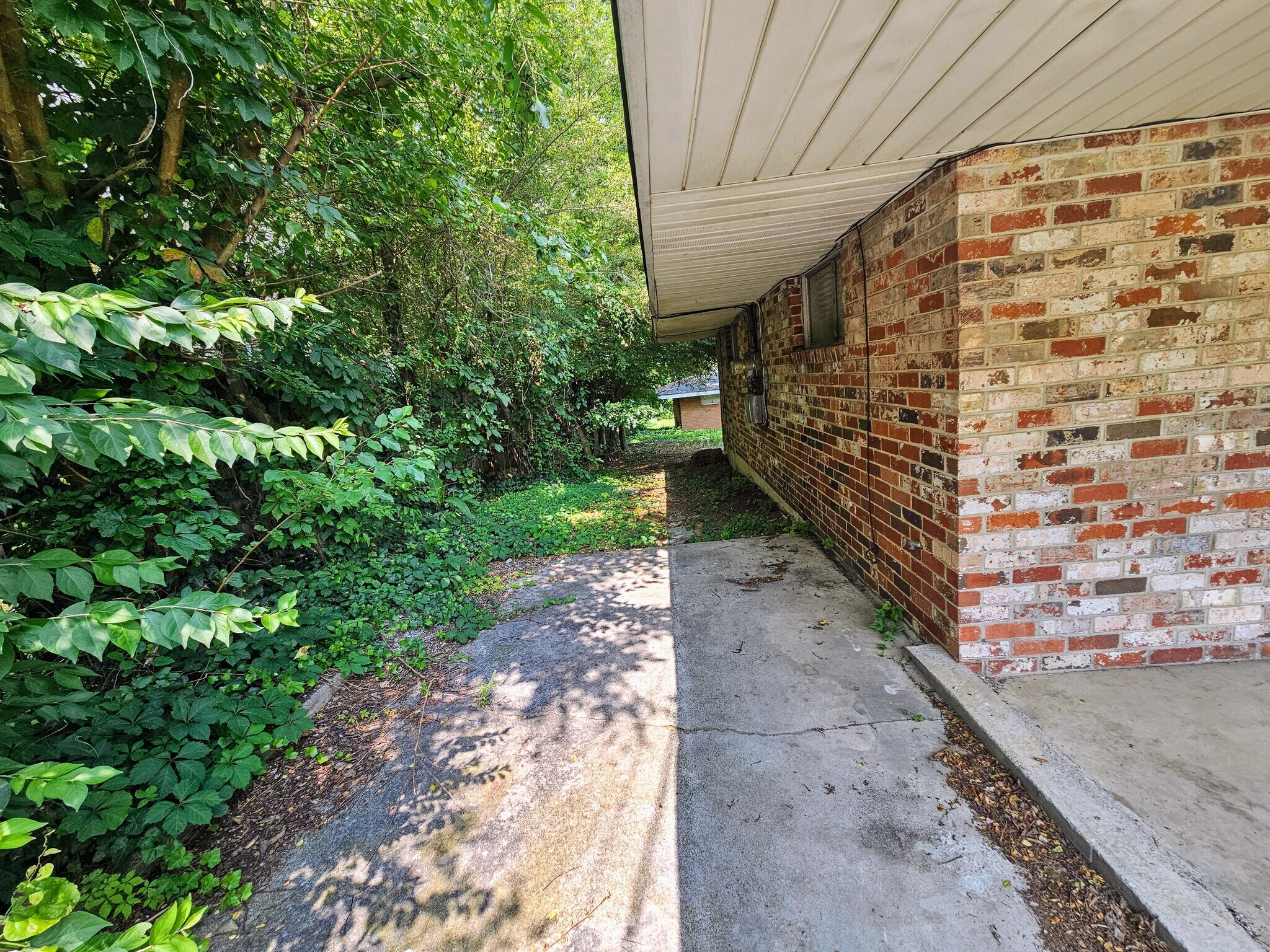Building Photo - 359 Glenwood Dr