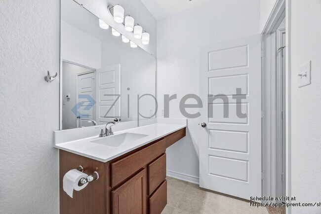 Building Photo - 7715 Canyon Wren Pk