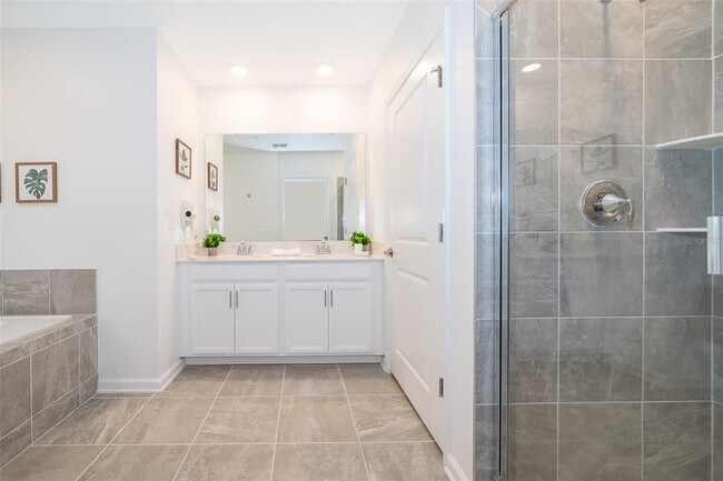 Building Photo - 8899 Cabot Cliffs Dr