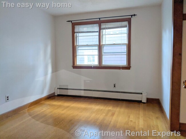 Building Photo - 400 Walden St