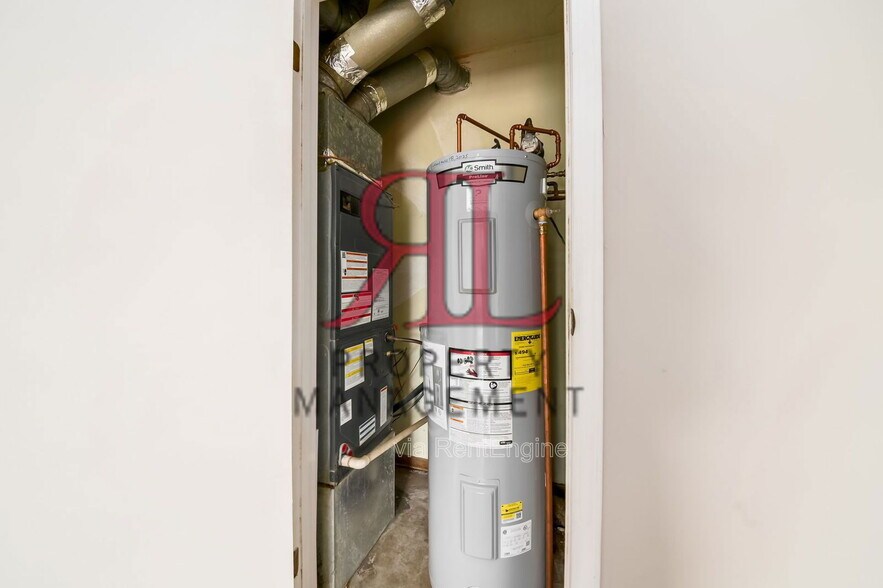 Building Photo - 6362 Cherylbrook Ln