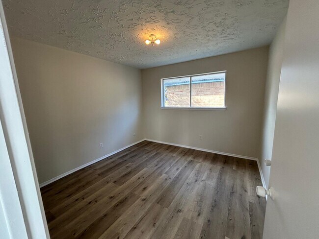 Building Photo - 11311 Angelique Dr