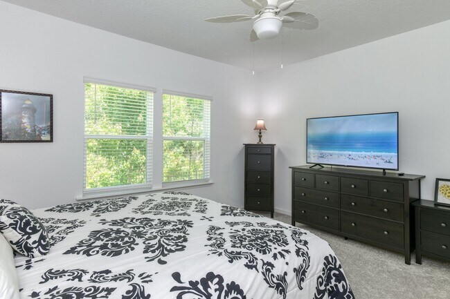 Building Photo - Beautiful 2 Bedroom, 2 Bathroom Home in St. Augustine Lakes