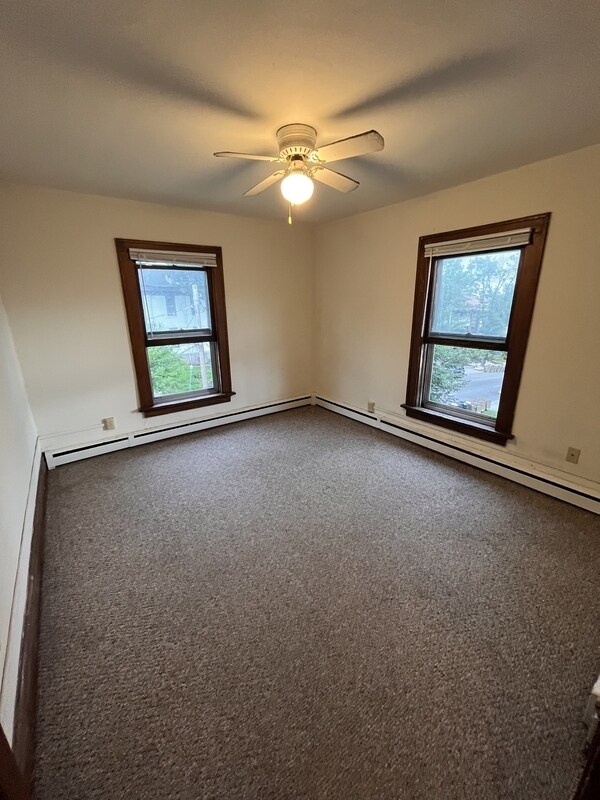 Building Photo - 125 E Gorham St