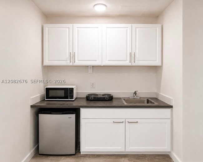Building Photo - 3025 Indian Creek Dr