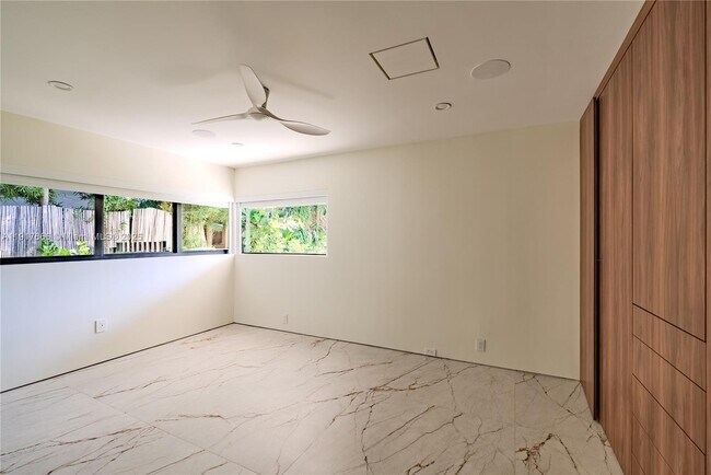 Building Photo - 3711 Battersea Rd