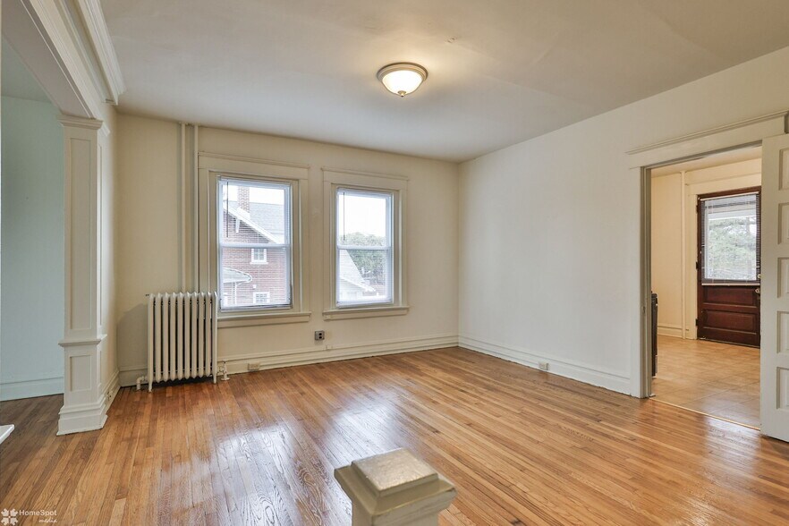 Building Photo - 1629 W Broad St