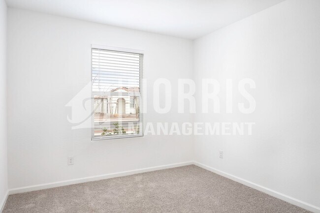 Building Photo - 1131 E Brookwood Dr
