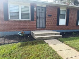 Building Photo - 1197 Silverbrook Dr