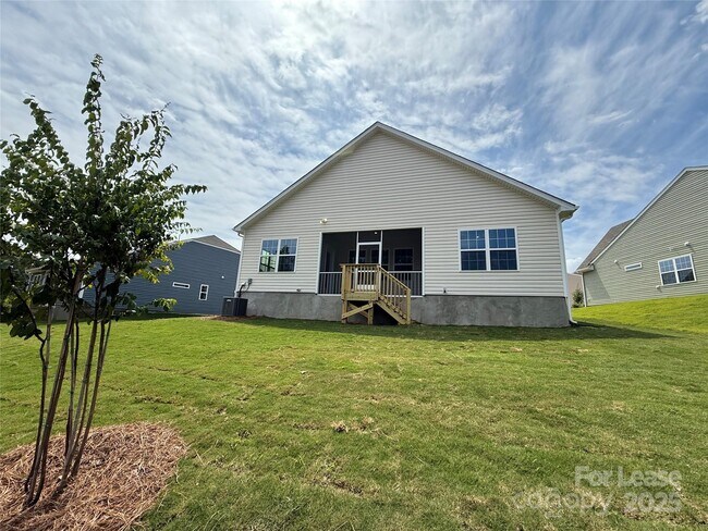 Building Photo - 6406 Fairfax Ct