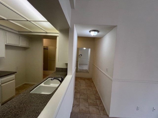 Building Photo - 7211 Cozycroft Ave