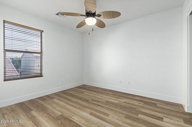 Building Photo - 7007 W Mercer Ln