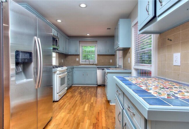 Building Photo - 2067 Brockett Rd