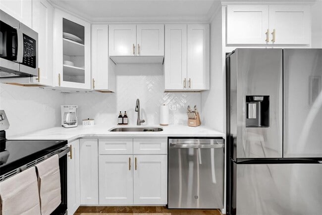 Building Photo - 4924 Shetland Ave