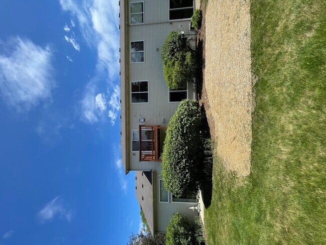 Building Photo - 3609 Roanoke Ave