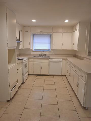 Building Photo - 4918 Rockport Dr