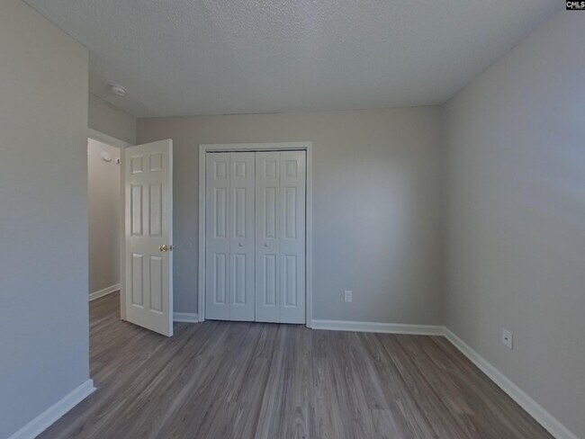 Building Photo - 1335 May Oak Cir
