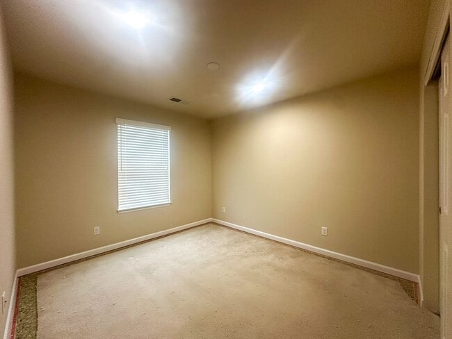 Building Photo - The price can't be beat!