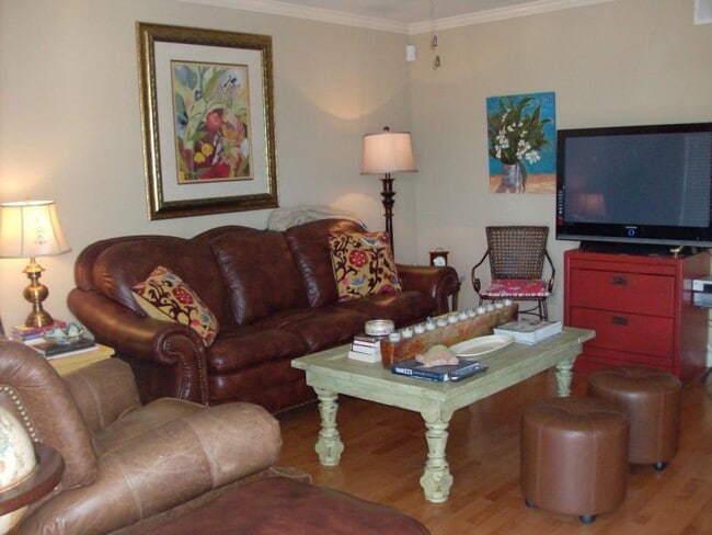 Building Photo - 307 park lane