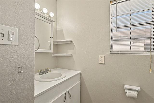 Building Photo - 3720 Stanley Ave