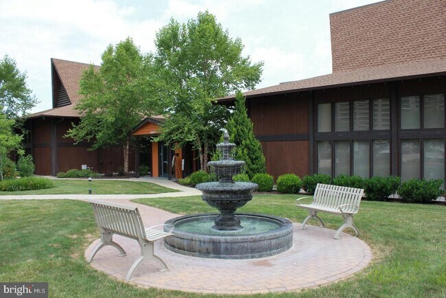 Building Photo - 20930 Valley Forge Cir