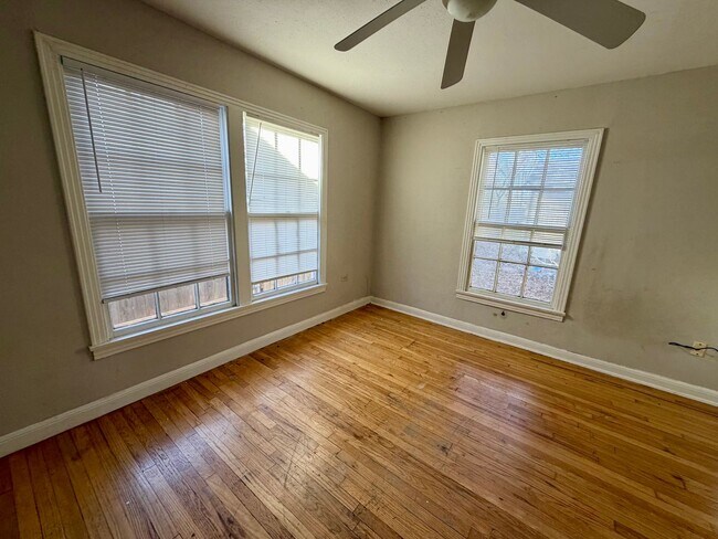 Building Photo - 3/1 in the Heart of Waco