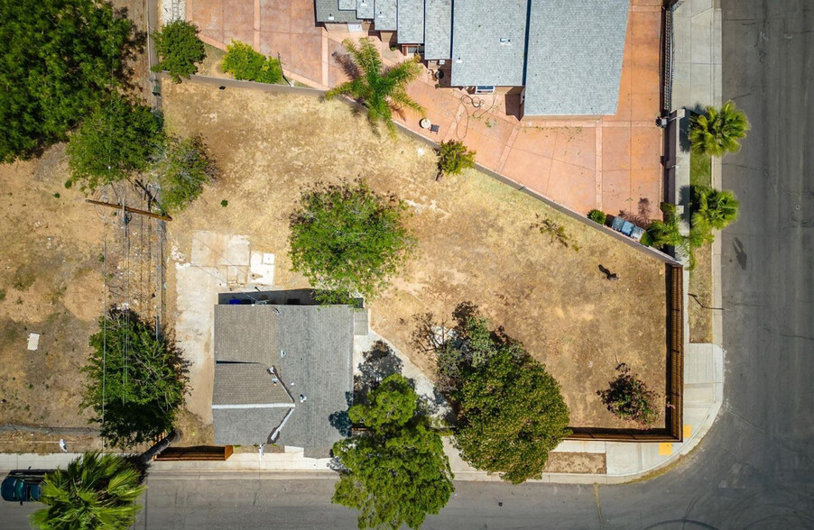 Building Photo - 7218 N College Ave