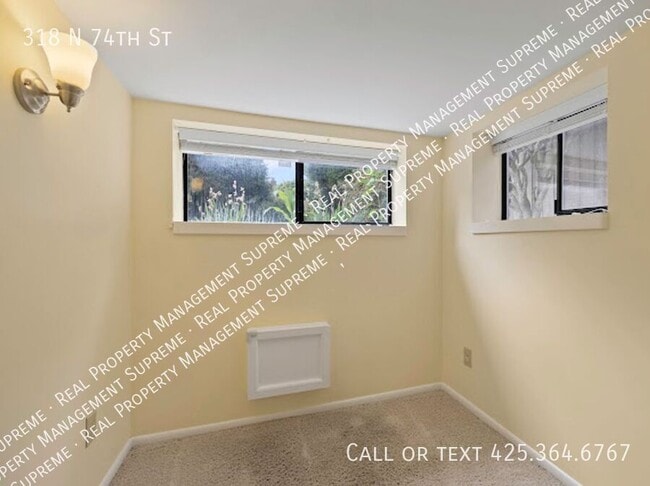 Building Photo - 318 N 74th St