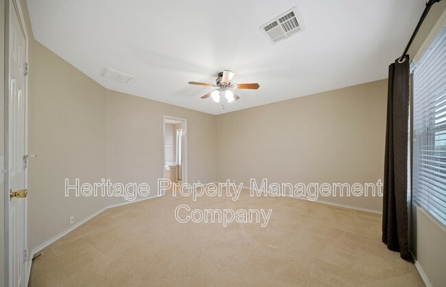 Building Photo - 5125 Knollwood