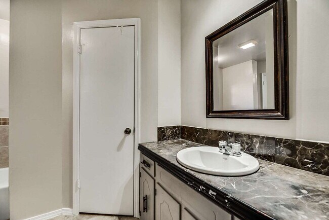 Building Photo - Great 3-2-2 in North Richland Hills surrounded by mature trees