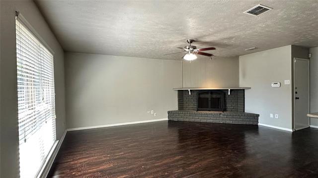 Building Photo - 534 Windsor Dr