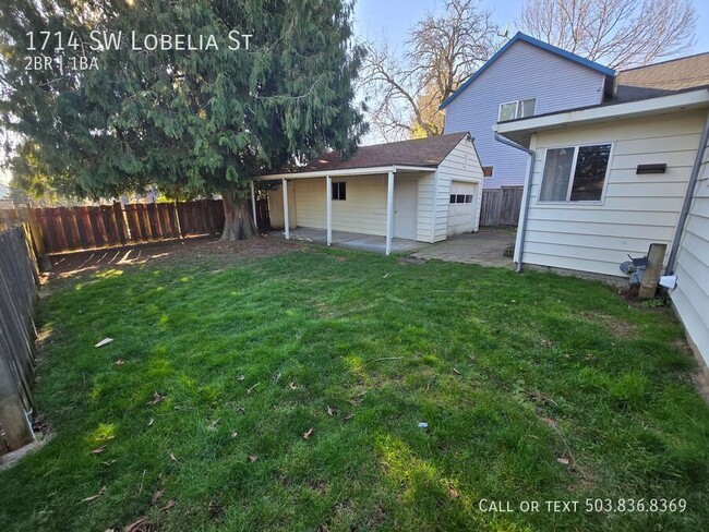 Building Photo - Charming two bedroom one bathroom home in ...